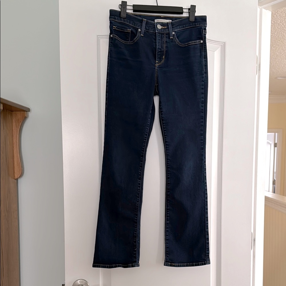 Levi’s 315 Shaping Bootcut jeans